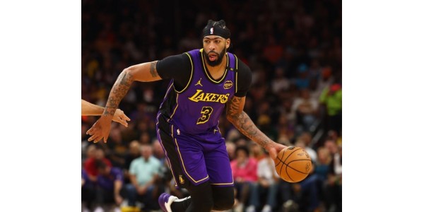 Inzistiranje Anthonyja Davisa da igra nije donijelo pobjedu Inzistiranje Anthonyja Davisa da igra nije donijelo pobjedu